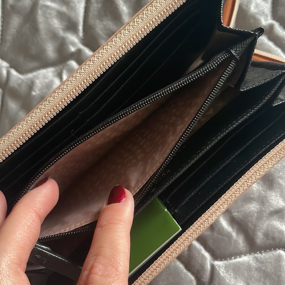 Kate Spade Wallet - Picture 7 of 8